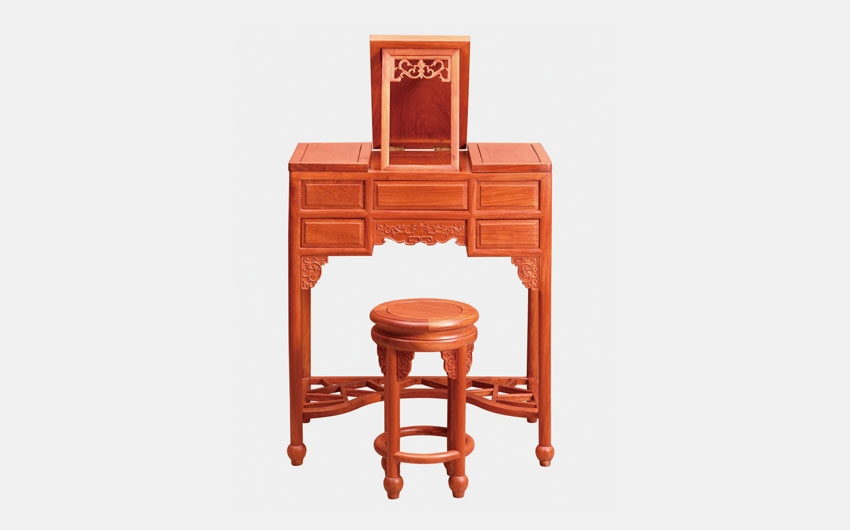 简单梳妆台